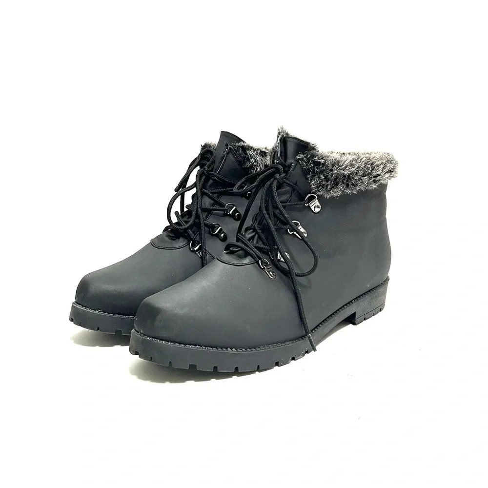Vintage 1990s black nylon faux fur women’s winter ankle boots